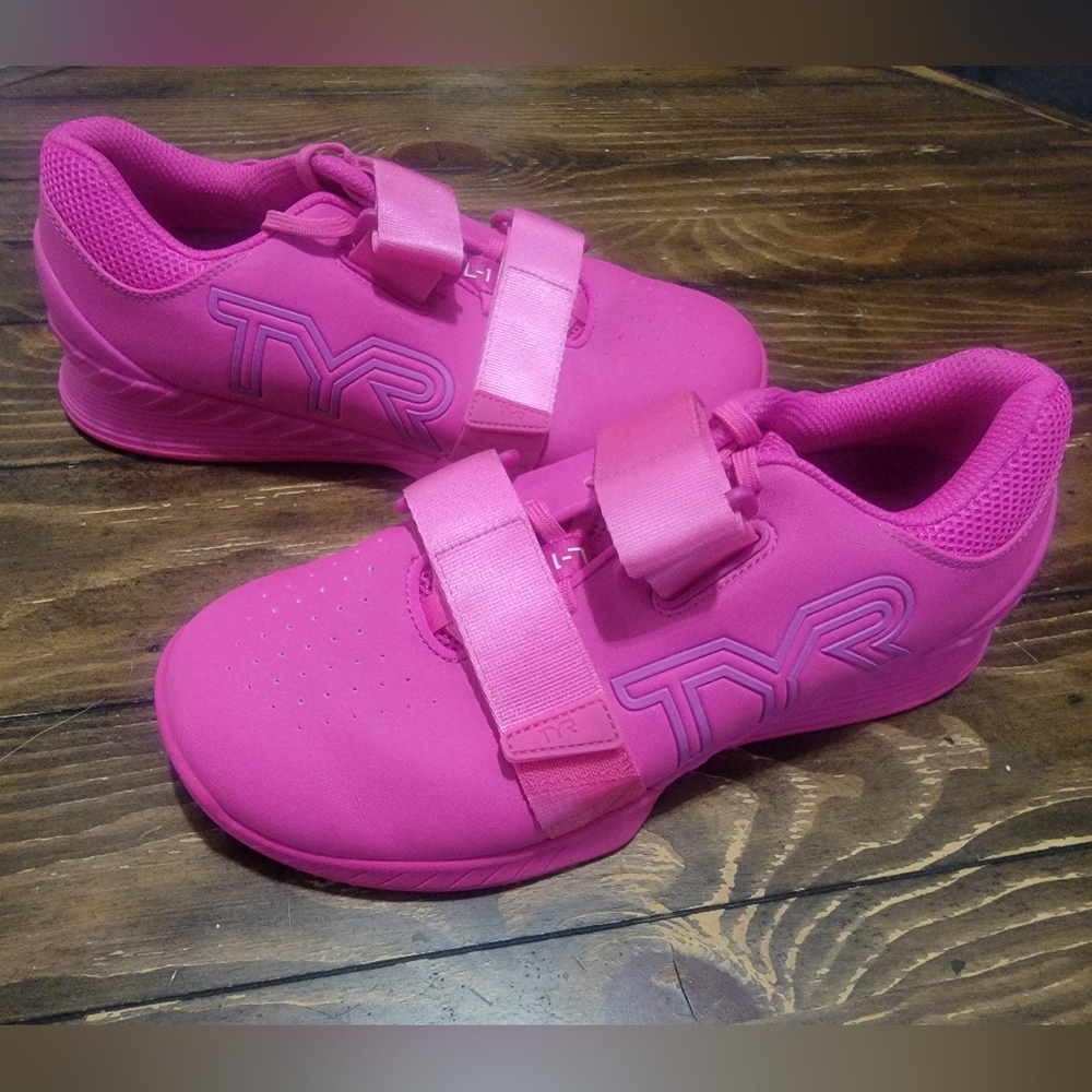TYR L-1 lifters, weightlifting crossfit shoes, pink size W9.5
